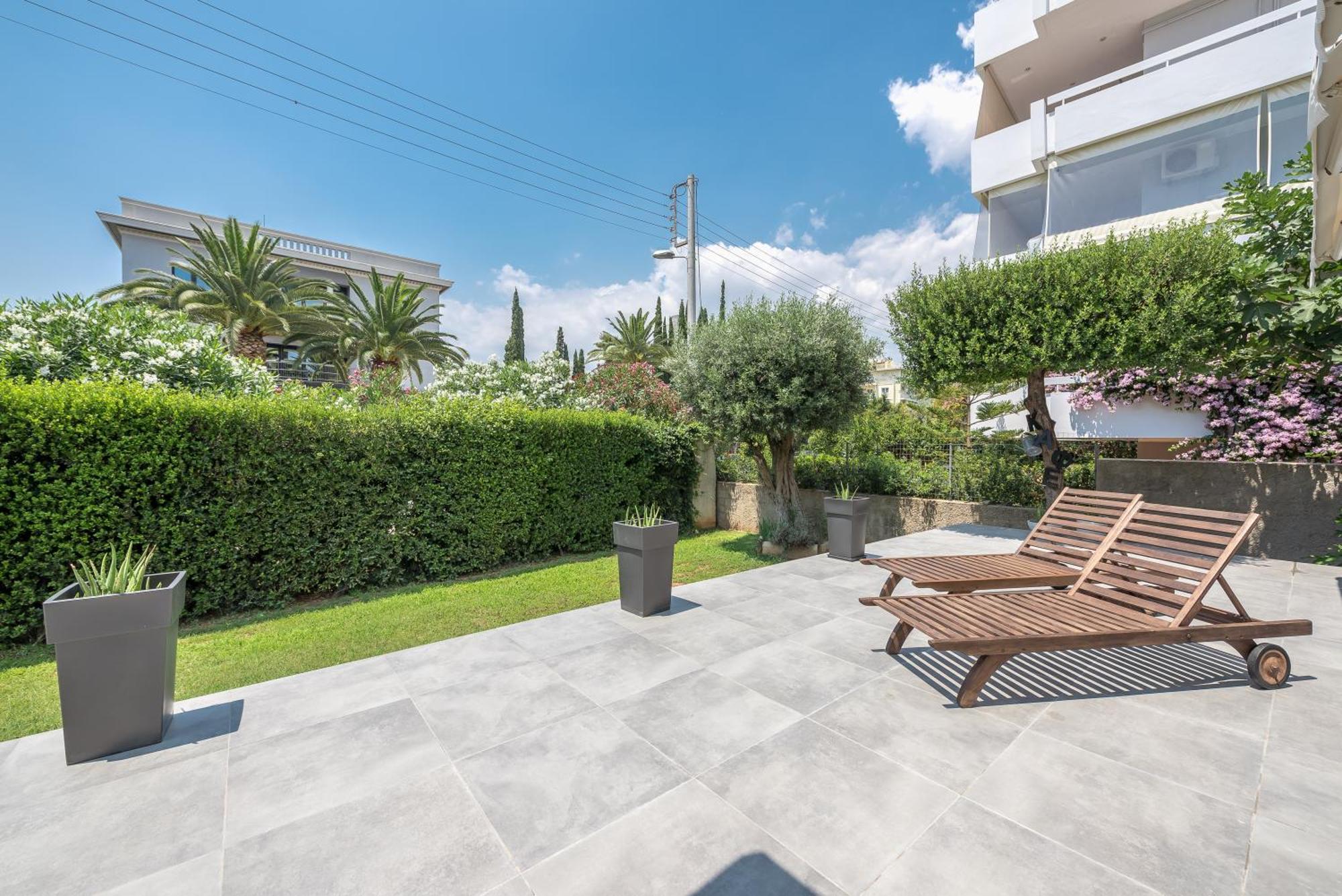 Garden Villa Glyfada Атина Екстериор снимка